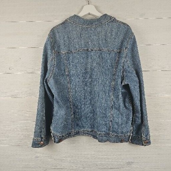 Old Navy Womens Medium Wash Denim Trucker Jean Jacket  Distressed‎ Size XXL - Picture 2 of 9
